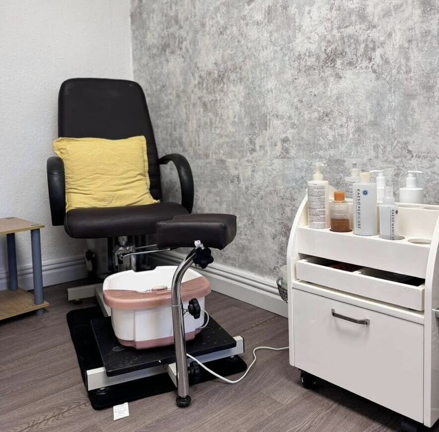 Buy a Top-rated Hair & Beauty Salon in Bradford Specialising in Chinese Pedicures — photo 4