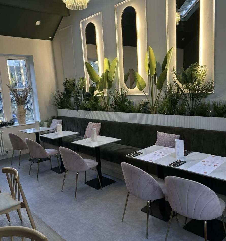 Exceptional café-bar for sale in Delph village Oldham with great growth potential — photo 3