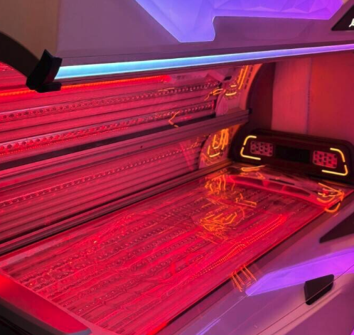 Beauty and Tanning Salon for Sale in Essex with Loyal Clientele and Diverse Services — photo 2